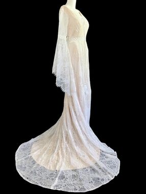 Bohemian Lace Wedding Dress For Kitty Rescue!
